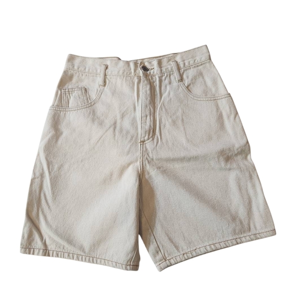 Vintage 90s Guess Ivory Women's Shorts Size Medium - Picture 1 of 8